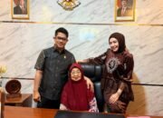 Hasrul Abdul Rajab Unggah Foto Bersama Keluarga, Kirim Pesan tentang Integritas dan Tanggung Jawab di Tengah Hak Angket