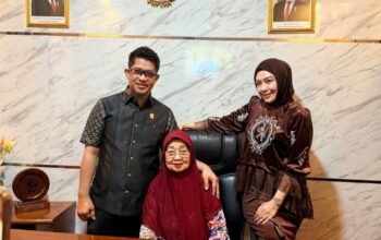 Hasrul Abdul Rajab Unggah Foto Bersama Keluarga, Kirim Pesan tentang Integritas dan Tanggung Jawab di Tengah Hak Angket