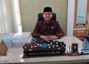 Anggota DPRD Pangkep H. Muh. Ikhsan Bantu Tiang Beton Penerangan Jalan Kampung Bone-Bone