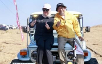 Bupati Barru Andi Ina bersama Ketua PMI Barru Event Bhayangkara Offroad Merdeka Seri V