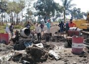 TNI dan Rakyat Bersatu, Pembangunan Jembatan di Desa Salajangki Terus Berlanjut