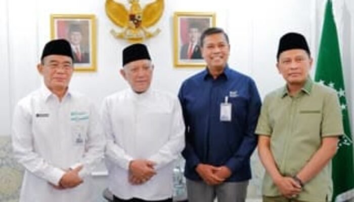 Jadi Tamu Pertama Ketum PBNU Gus Kikin, Komut dan Dirut BSI Sepakat Perkuat Kemandirian Ekonomi Umat