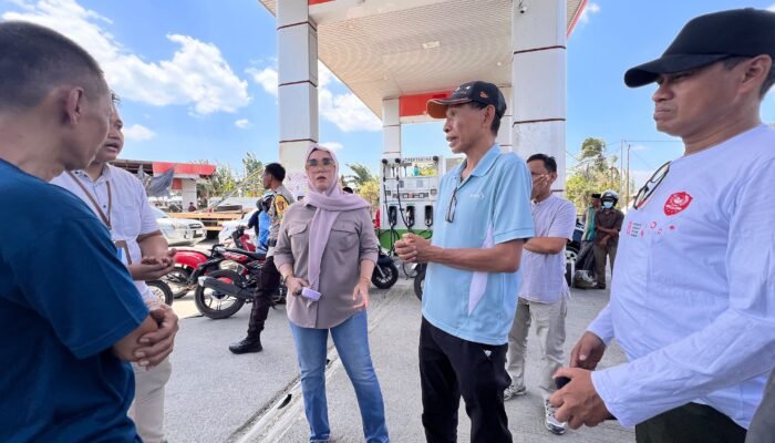 Bupati Andi Ina Sidak Perintahkan Benahi Pelayanan Antrian dan Distribusi BBM di Barru