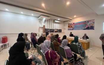 Pelatihan pembuatan kue yang bersumber dari Dana Bagi Hasil Cukai Hasil Tembakau (DBH-CHT) Tahun Anggaran 2026. di Aula Warkop Logos, Jalan Sultan Hasanuddin, Kelurahan Padoang-Doangan, Kecamatan Pangkajene, Kabupaten Pangkep, Selasa (15/9/2026)