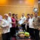 FOTO : Wakil Ketua DPRD Gowa, Taufik Surullah dan Hasrul Abdul Rajab bersama sejumlah pimpinan fraksi DPRD Gowa dalam agenda tindak lanjut keputusan Mendagri terkait pemberhentian Bupati Gowa dan penunjukan Plt. Bupati Gowa.