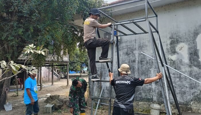 Atasi Kesulitan Air Bersih, Satgas TMMD Ke-130 Dirikan Menara Tandon Air di Desa Kalebarembeng