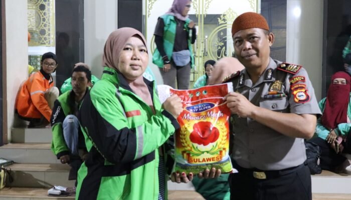 Polresta Gowa dan Komunitas Ojol Pererat Silaturahmi Lewat Pengajian Bersama